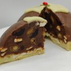 xmas pudding rocky road cake - the crazy cake lady